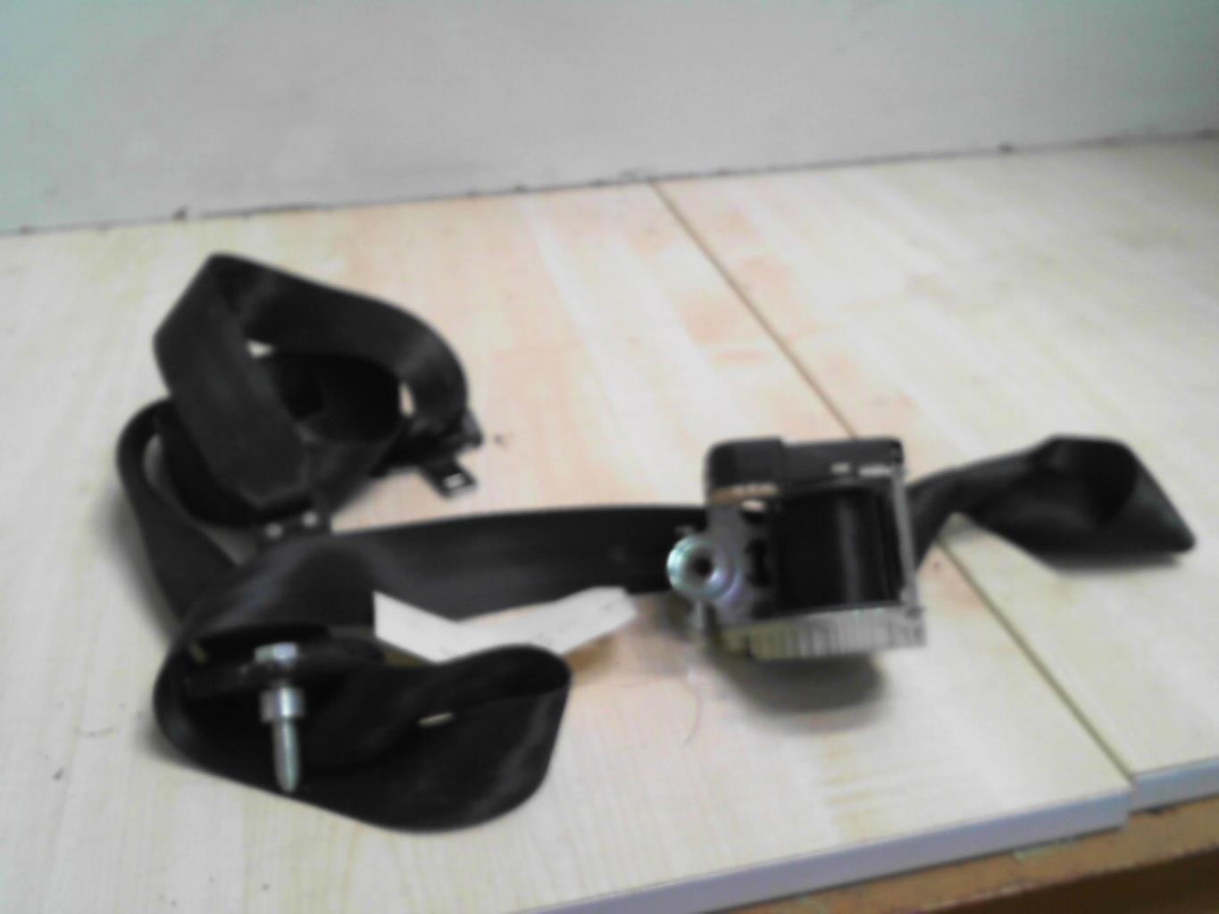 Ceinture arriere droit