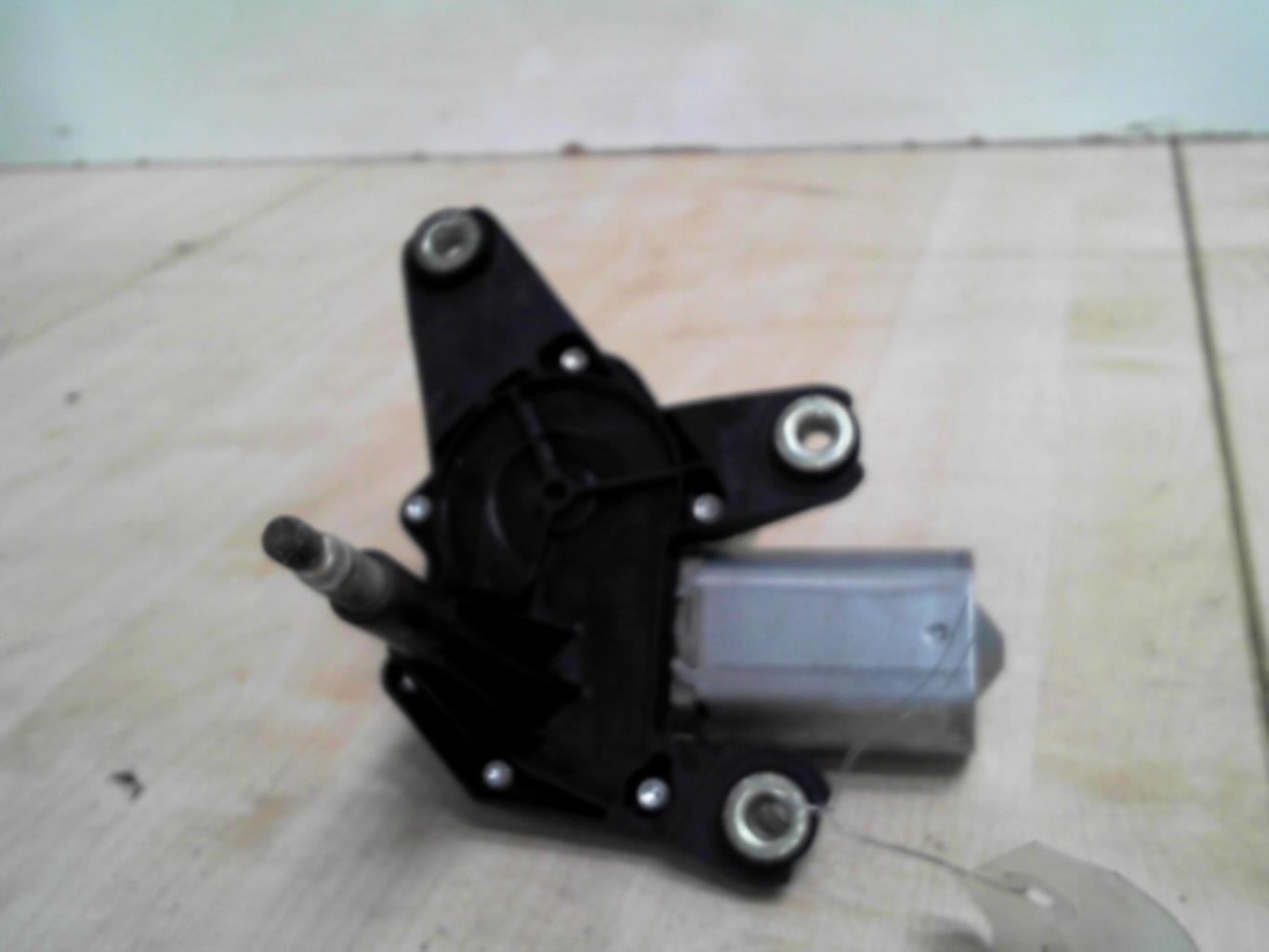 Moteur essuie glace arriere