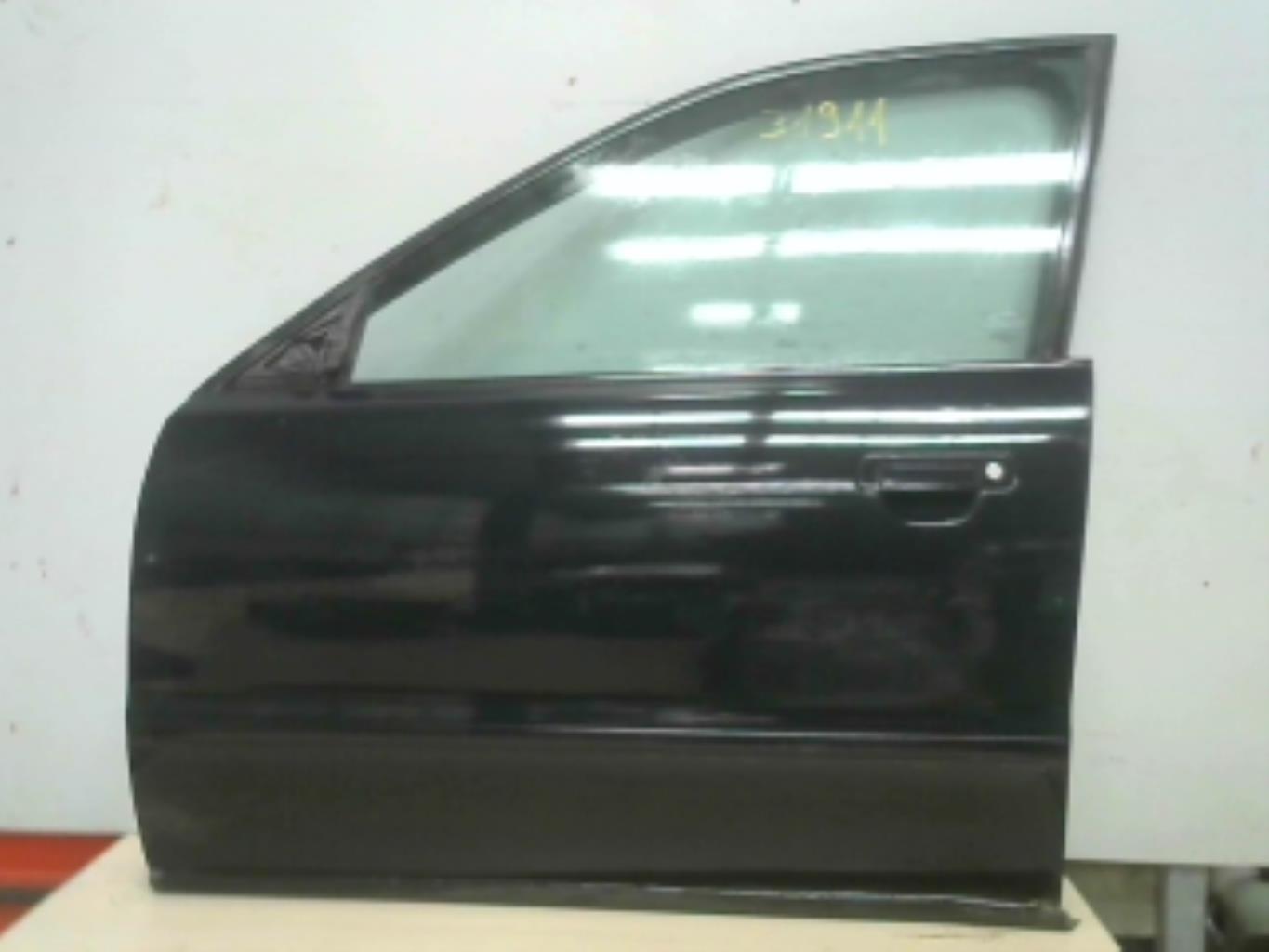 Porte avant gauche
