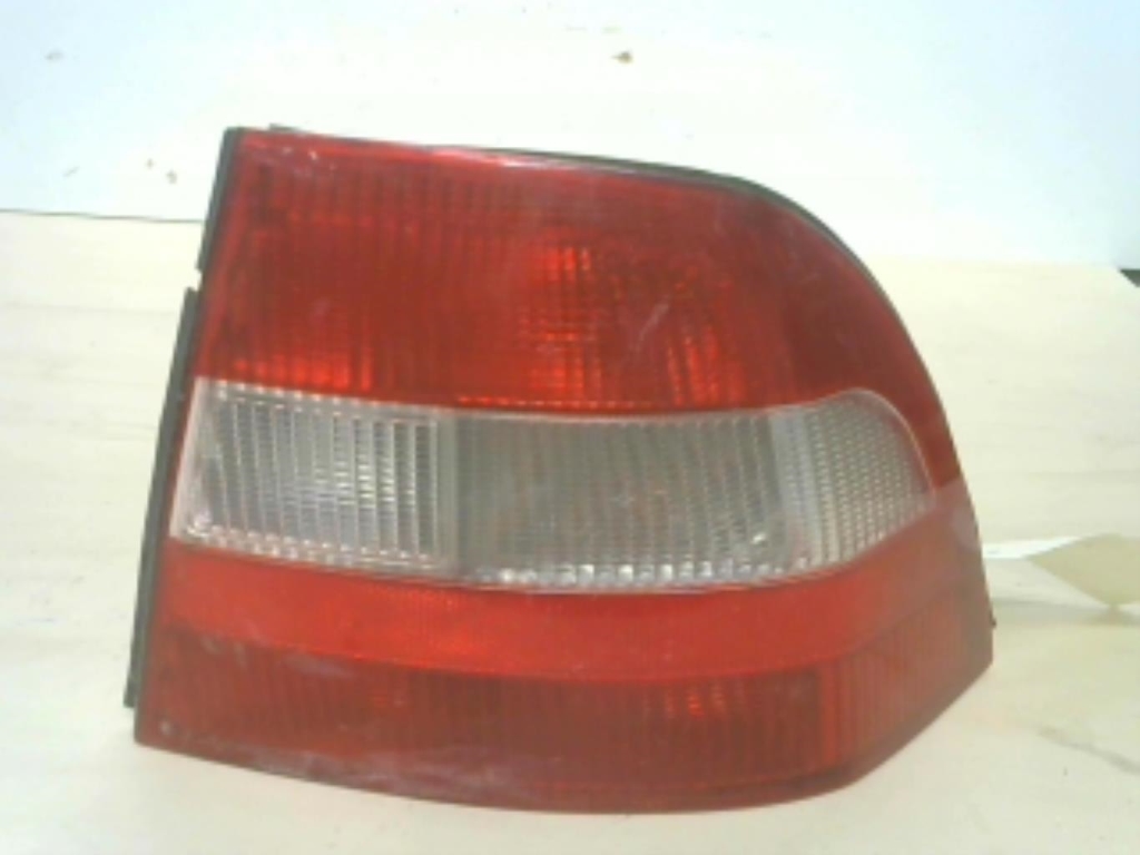 Fanale posteriore principale destro (luci)