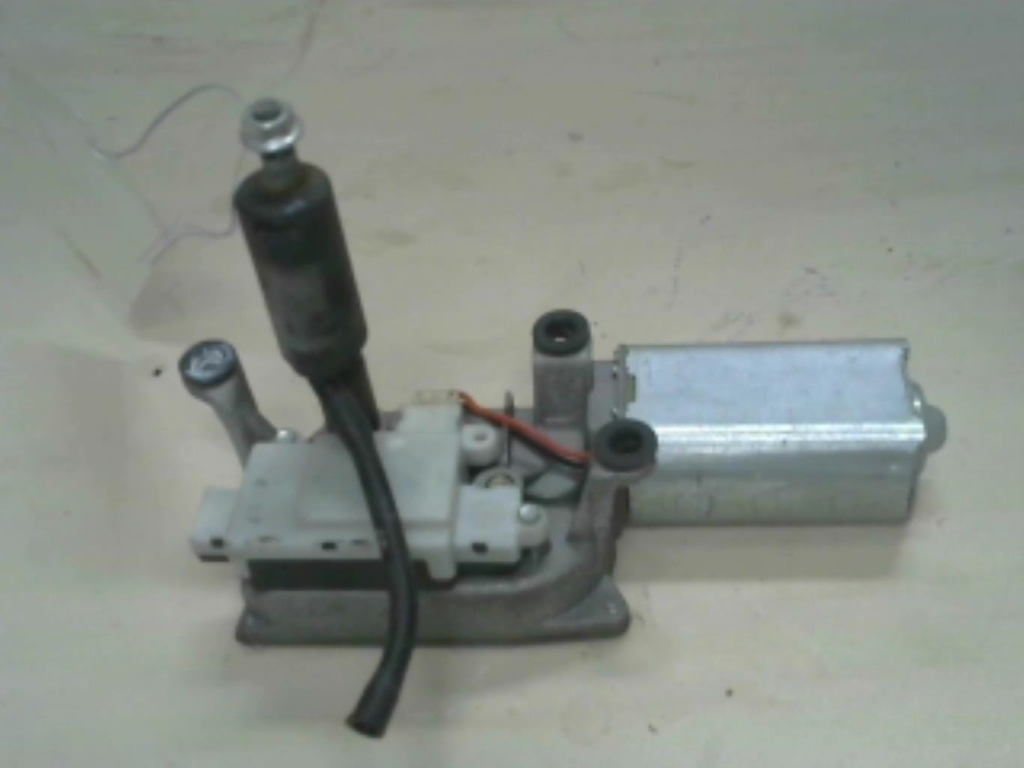 Moteur essuie glace arriere