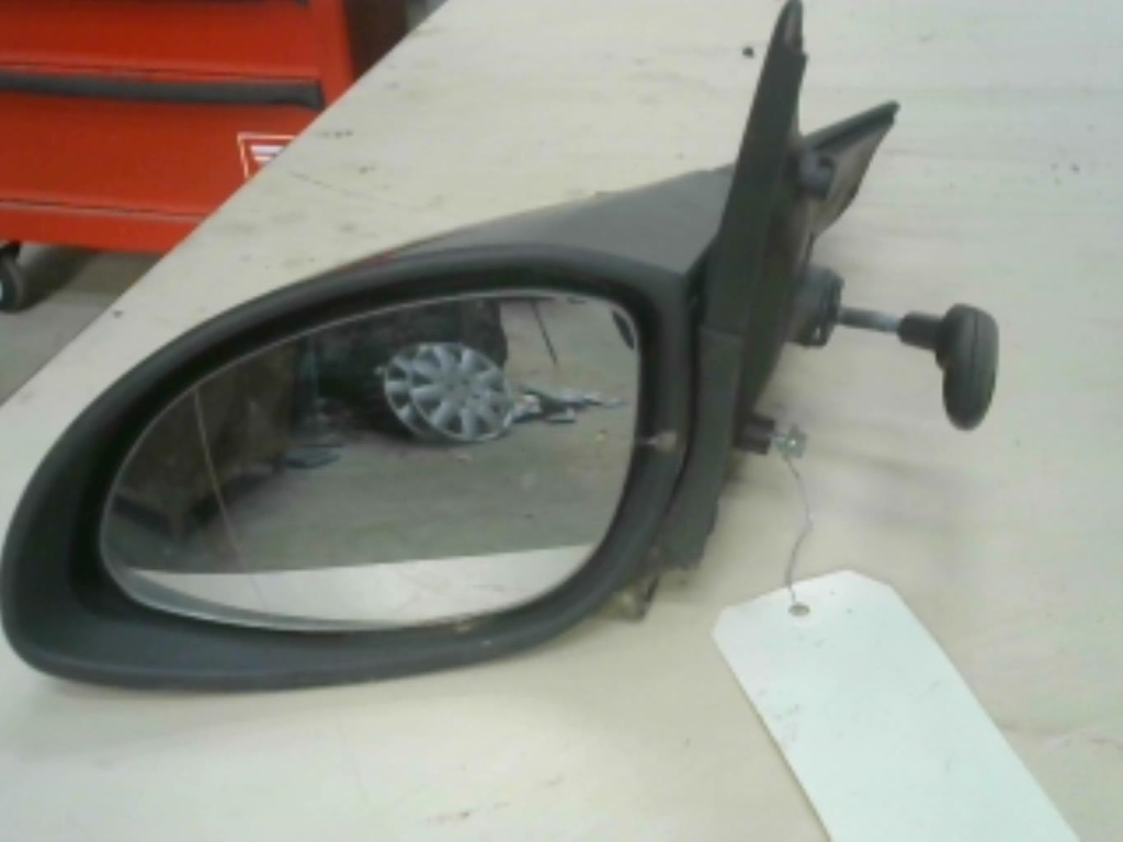 Retrovisor izquierdo