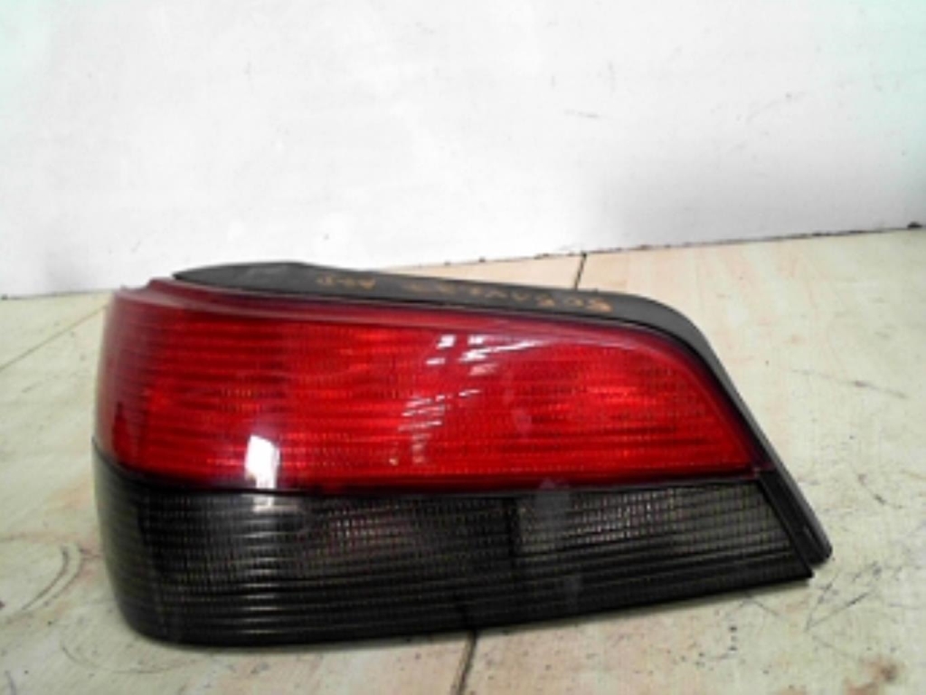 Fanale posteriore principale sinistro (luci)