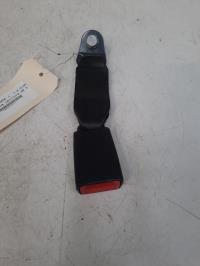 Attache ceinture arriere droit