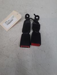 Attache ceinture arriere gauche
