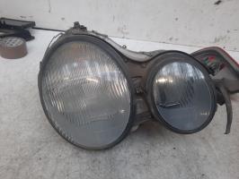 Gruppo ottico anteriore principale destro (luci)(faro)