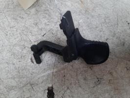 Poignee porte avant gauche