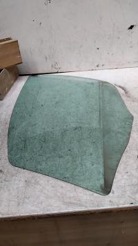 Vitre avant gauche