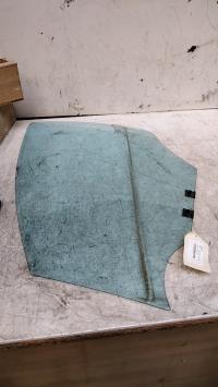 Vitre avant gauche