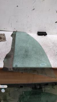 Vitre avant gauche