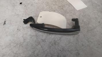 Poignee porte avant gauche