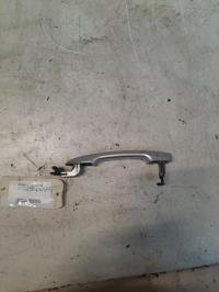 Poignee porte avant gauche