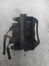 Etrier avant gauche (freinage)