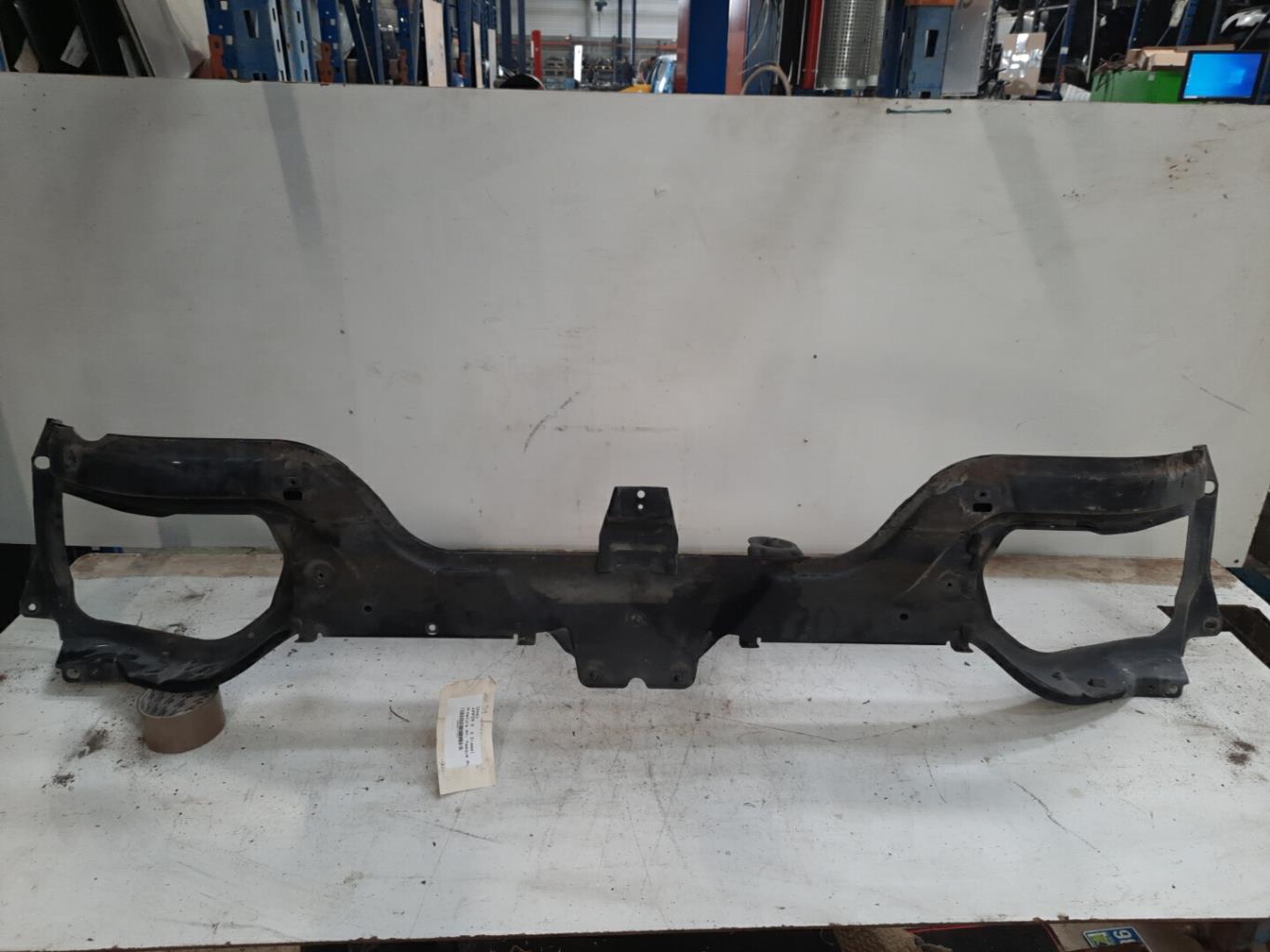 Armature avant, Masque avant