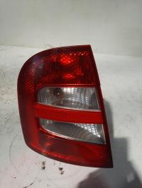 Fanale posteriore principale sinistro (luci)