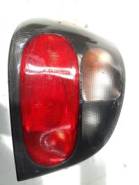 Fanale posteriore principale sinistro (luci)