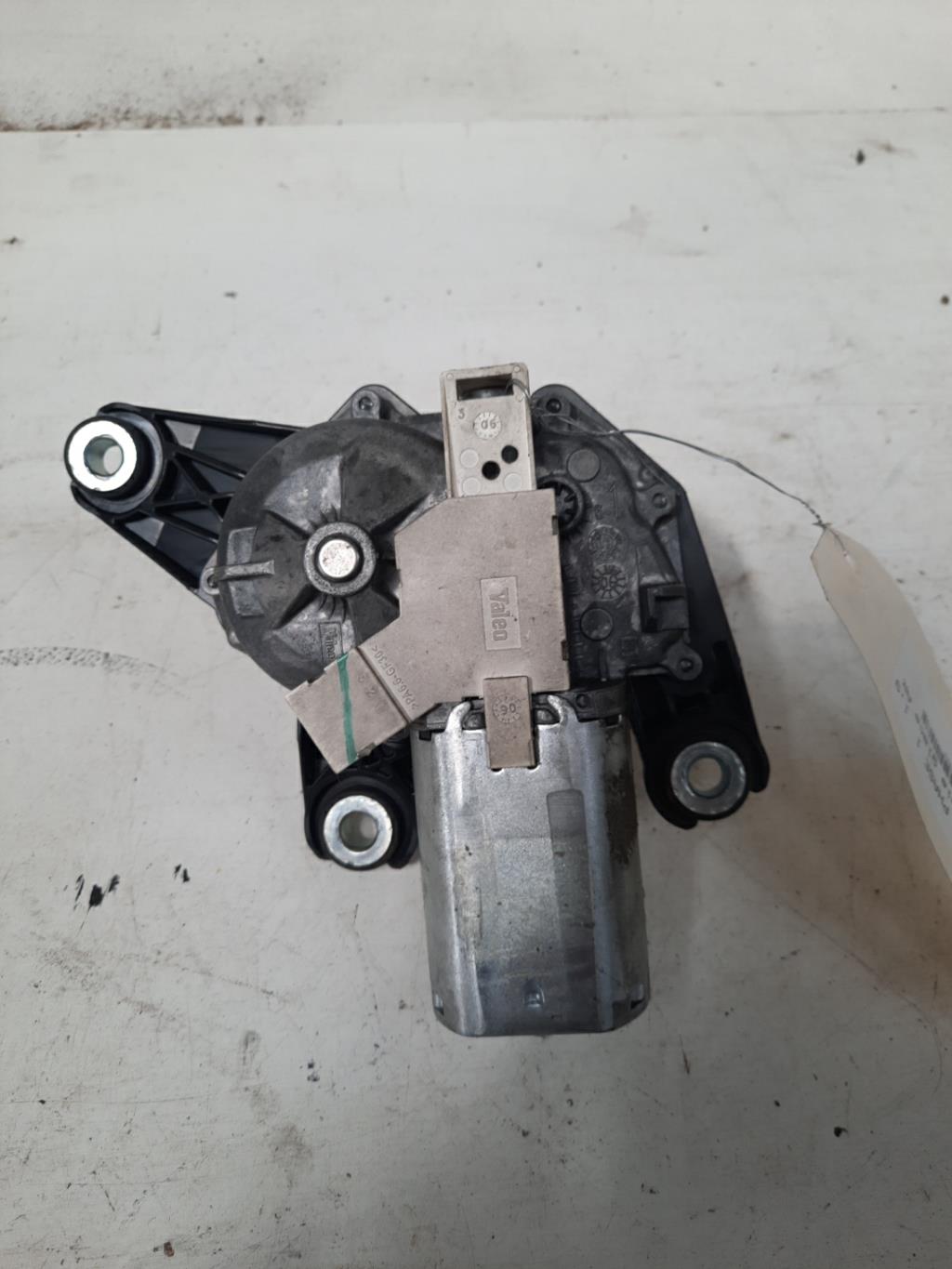 Moteur essuie glace arriere