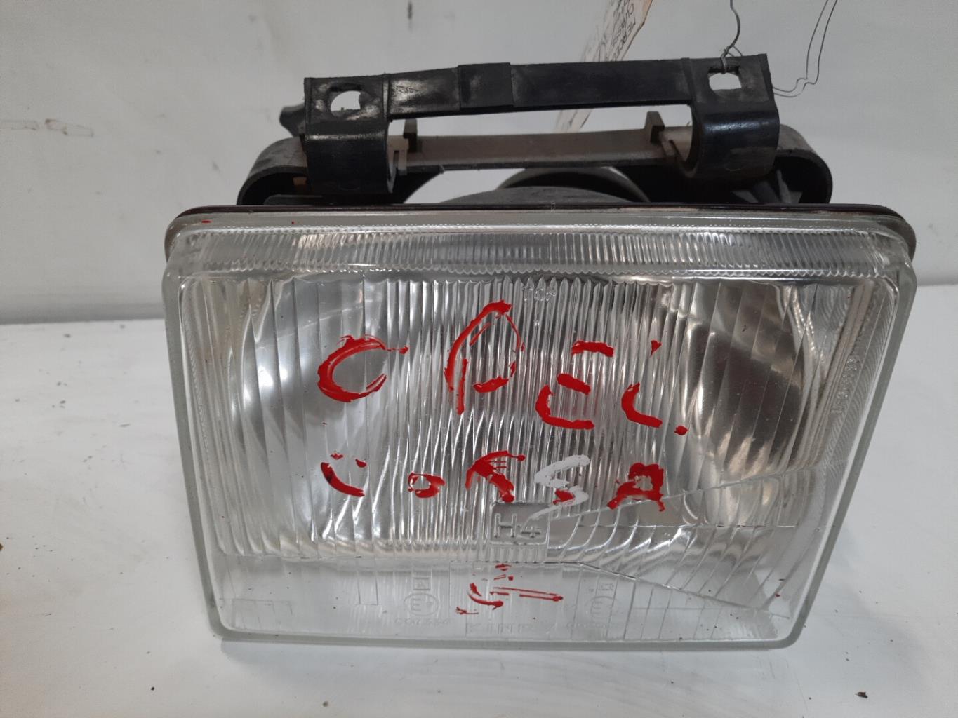 Gruppo ottico anteriore principale sinistro (luci)(faro)