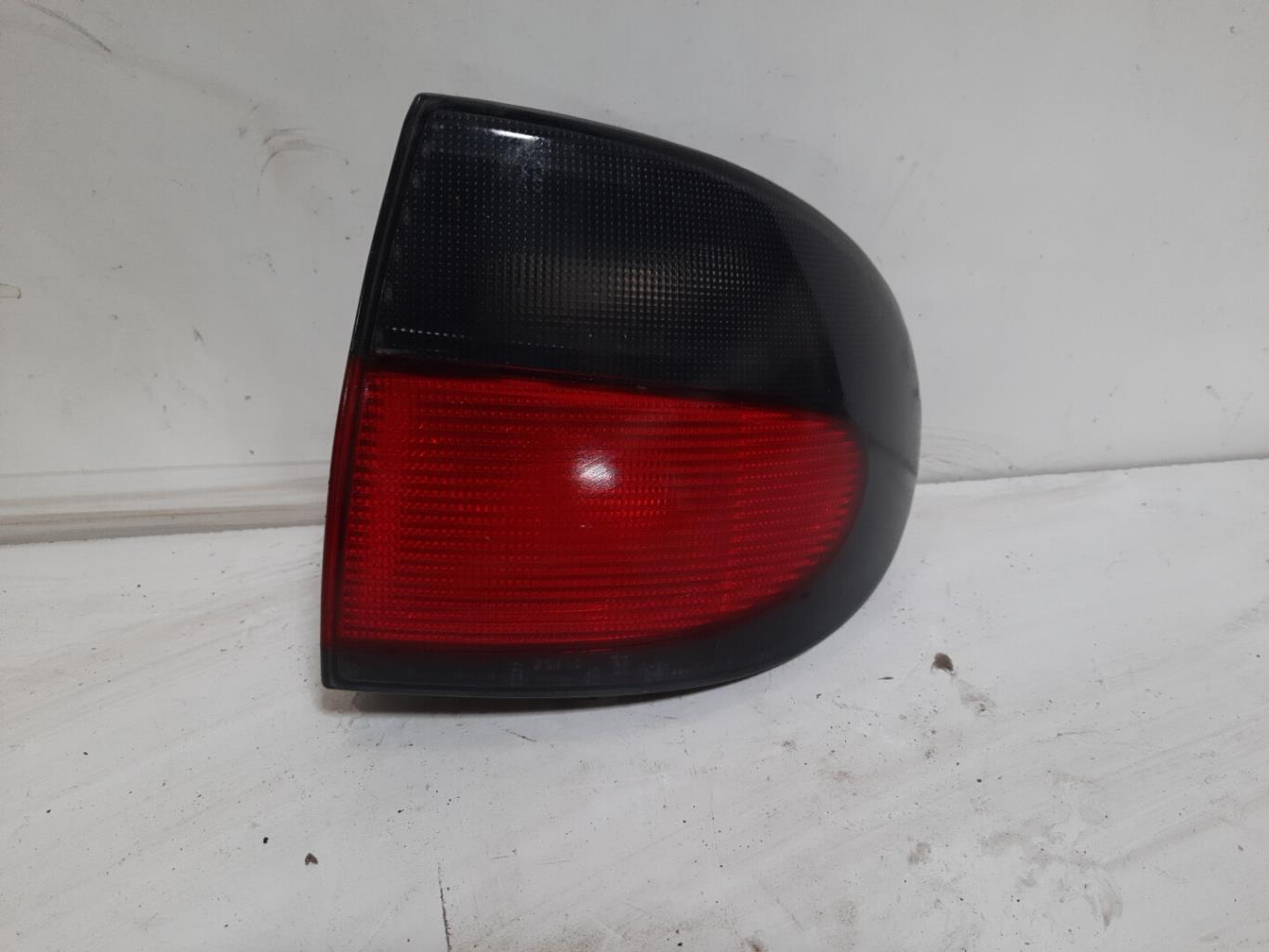 Fanale posteriore principale destro (luci)