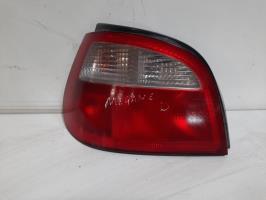 Fanale posteriore principale sinistro (luci)