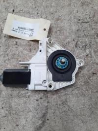Moteur leve vitre avant gauche