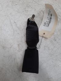 Attache ceinture arriere droit