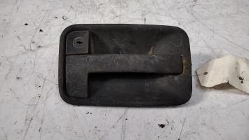 Poignee porte avant gauche