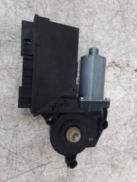 Moteur leve vitre avant droit