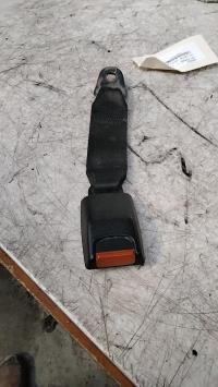Attache ceinture arriere gauche