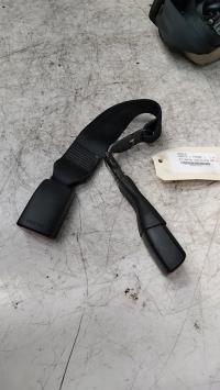 Attache ceinture arriere gauche