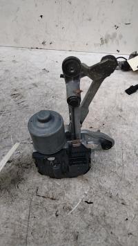 Moteur essuie glace avant droit