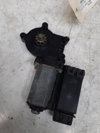 Moteur leve vitre avant droit