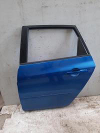 Puerta trasera izquierda