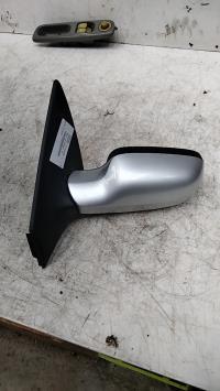 Retrovisor izquierdo