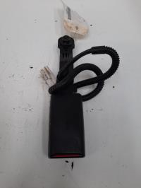 Attache ceinture avant gauche
