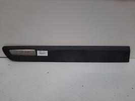 Baguette de porte avant gauche