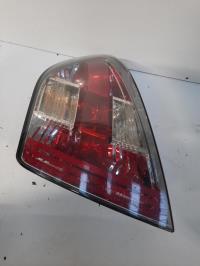 Fanale posteriore principale sinistro (luci)