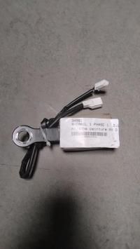 Attache ceinture avant droit