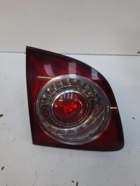 Luz trasera secundaria izquierda (luces)