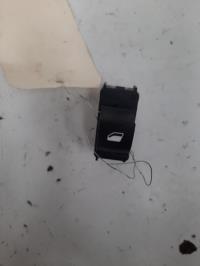 Interrupteur de leve vitre avant gauche
