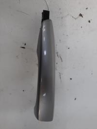 Poignee porte avant gauche