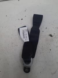 Attache ceinture arriere droit