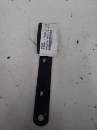 Attache ceinture avant droit