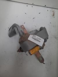Cinturón de seguridad delantero derecho