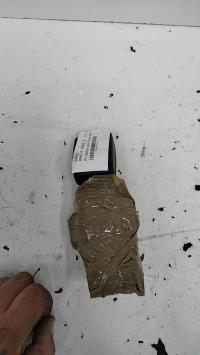 Attache ceinture arriere droit