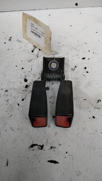 Attache ceinture arriere gauche