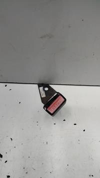 Attache ceinture arriere droit