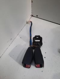 Attache ceinture arriere gauche