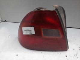 Fanale posteriore principale sinistro (luci)