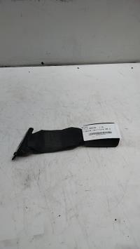 Attache ceinture arriere droit